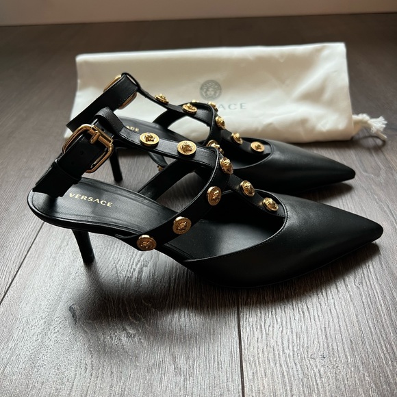NWOT AUTHENTIC Versace signature medusa medallion strap leather heels - Picture 2 of 10
